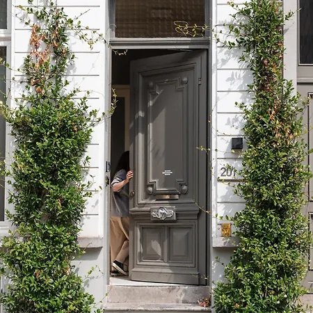 Garden View In Apartment *